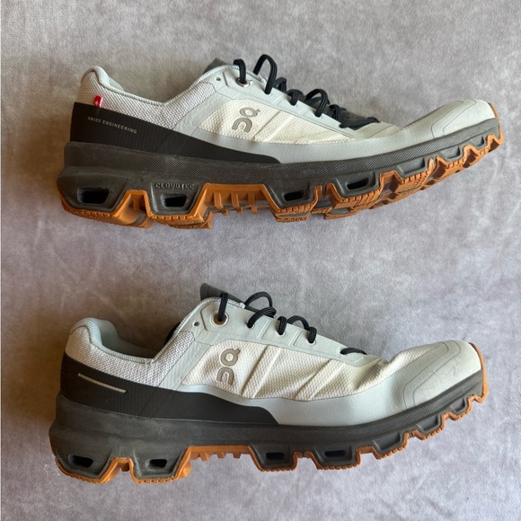 On Running Men's Gray and Black Sneakers - Picture 2 of 10